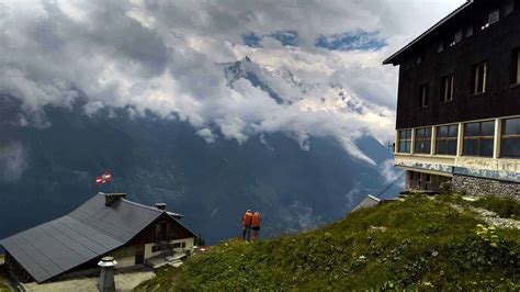 Tour Du Mont Blanc Accommodation And Refuge Guide Tmbtent