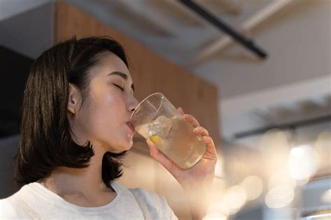 毎日のご褒美にお酒を飲みたい！でも旦那から「お酒を飲みすぎ」と忠告されてムシャクシャ ママスタセレクト