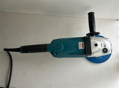 Makita GA7021 Angle Grinder 120V 7 Corded EBay