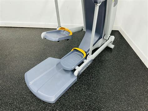 Precor Amt 100i Adaptive Motion Trainer Elliptical Workout Gym