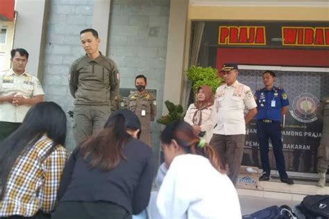 Enam Remaja Majalengka Pesta Miras Satpol Pp Ditemukan Alat