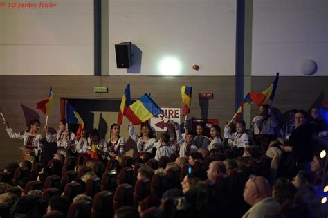 Ultima Ora Local Gala De Premiere 10 Pentru Folclor Editia A VIII A