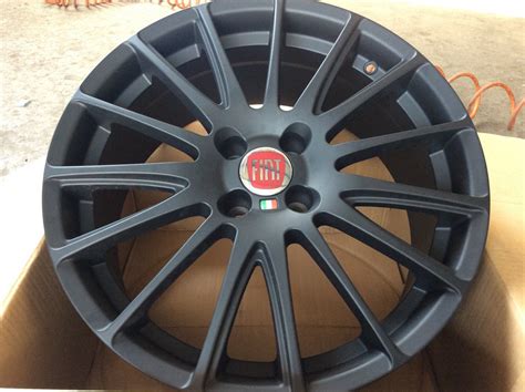 7MM 4 Cerchi In Lega NUOVI 18 Pollici FIAT GRANDE PUNTO EVO TUNING