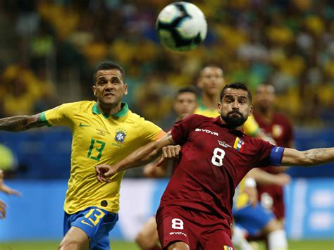 La selección de Venezuela conocida como La Vinotinto se prepara