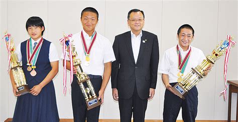 金目中柔道部 全国優勝者ら市役所を訪問 平塚・大磯・二宮・中井 タウンニュース