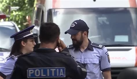 Doua Cadavre Intr O Camera De Hotel Din Bucuresti Un Barbat In Varsta