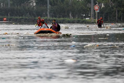 Beijing Swamped By Heaviest Deluge On Record In 140 Years Daily Sabah