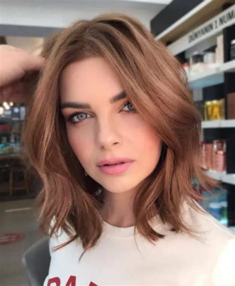 8 Inspirasi Model Rambut Segi Layer 3 Tingkat Cantik Dan Manis