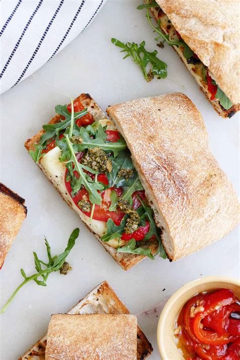 Halloumi Sandwiches With Veggies And Pesto It S A Veg World After All®