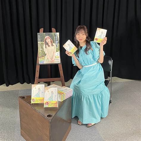 須田亜香里さんのインスタグラム写真 須田亜香里instagram 「皆様のお力添えがあって 2度目の重版が実現した 【 てくてく歩いてく】 出版記念スペシャルトーク配信 19 00