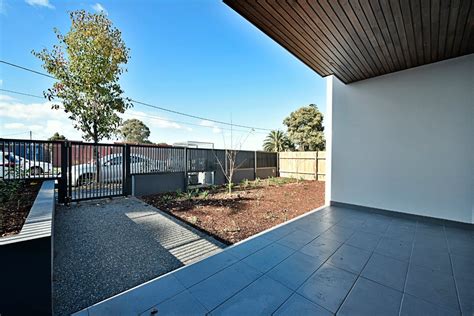 G0220 Leonard Crescent Ascot Vale Vic 3032 Buxton 2022