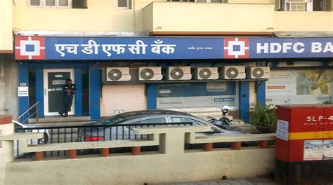 Lic To Buy Stake In Hdfc Bank After Rbi Approval