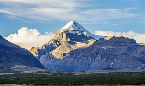 Mount Kailash Facts: Why Has No One Ever Climbed It? Exploring Science ...