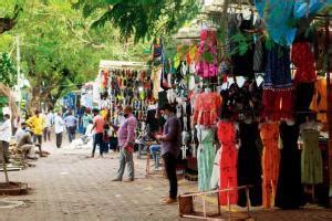 Mumbai: Fashion Street reopens after six-month hiatus