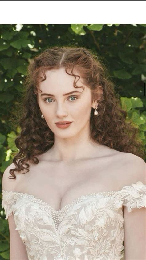 Pin By Mariel Rojas On Maquillaje Curly Bridal Hair Curly Wedding