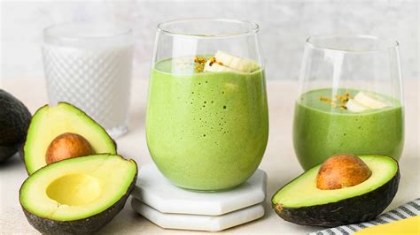 Avocado Smoothie - JoyFoodSunshine