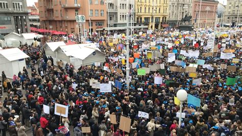 Croatian Protesters Back Higher Pay For Education Sector Balkan Insight