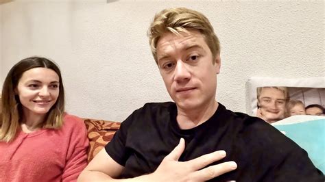 ГДЕ ТЕЩА? УЕХАЛА? Рождество в Испании. Катаемся с Дашей на коньках ...