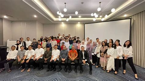 Buka Puasa Bersama Anak Yatim Di Hotel Santika Dan Amaris Bandung