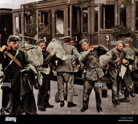 Wwi Soldiers Coming Home Hi Res Stock Photography And Images Alamy