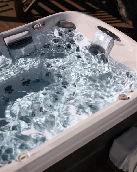Jacuzzi J 495IP Luxury Hydromassage Hot Tub 8 9 Person Tub