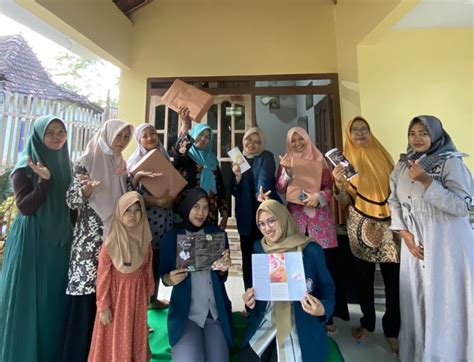 Lentera Harum Lingkungan Mahasiswa Kkn Tim Ii Undip Mengubah