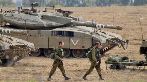 Tentara Israel Ikat Warga Palestina Yang Terluka Di Atas Mobil Jip Idf