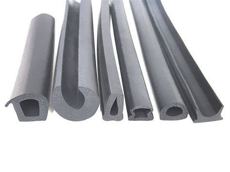 Black Foam Epdm Rubber Extrusion For Windows Rubber Sponge Extrusion