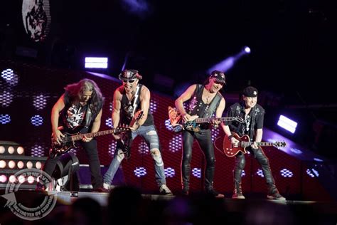 Crónica de SCORPIONS y THUNDERMOTHER en La Coruña