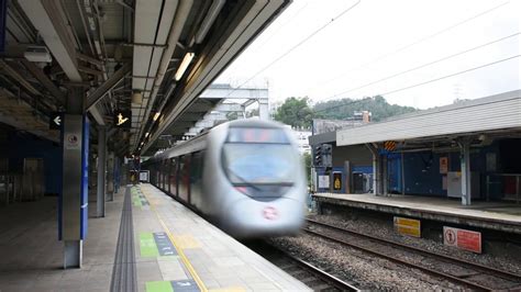 Hong Kong Mtr 港鐵東鐵綫往紅磡近畿川崎列車離開大圍站 Mtr East Rail Line Sp1900 Emu