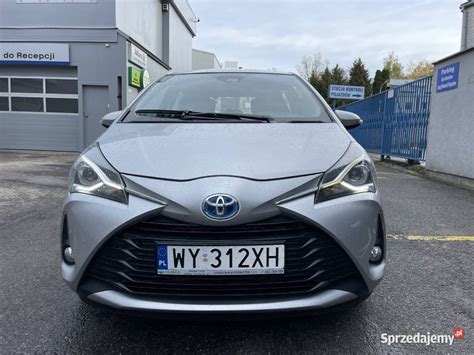 Toyota Yaris Hybryda Niski Przebieg Bardzo Zadbana Warszawa Sprzedajemy Pl