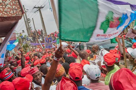 Crowd As Kwankwaso Opens Nnpp S Campaign Office In Lagos Politics