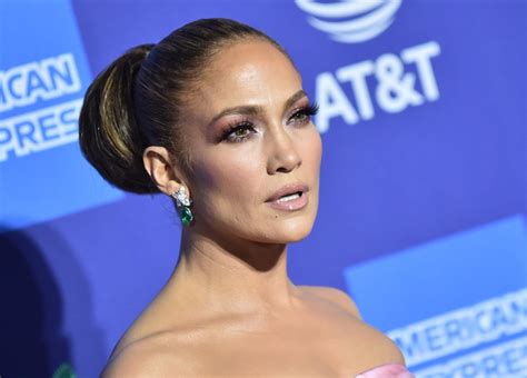 Jennifer Lopez Opens Up About Living With Ben Affleck