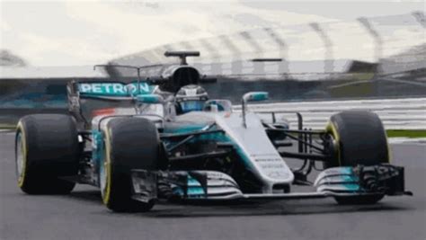 F Gp Austria Prima Fila Tutta Mercedes Bottas In Pole La Stampa