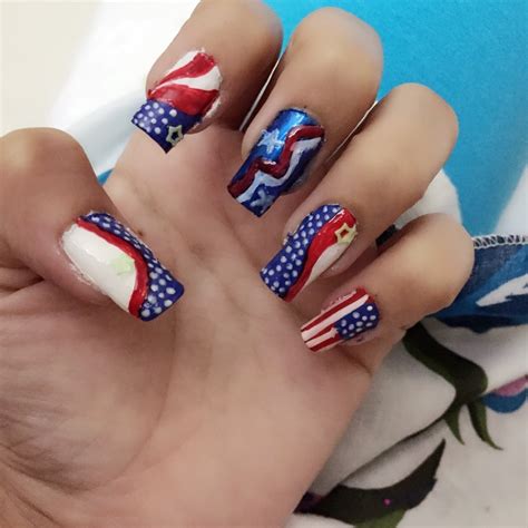 American Flag Nail Art By Agnani Nailpolis Museum Of Nail Art