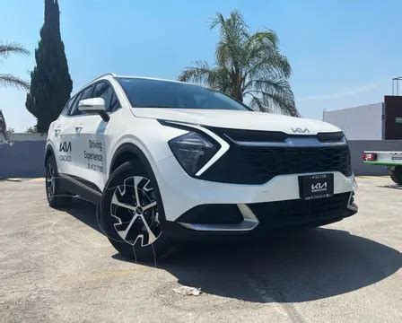 Kia Sportage EX Usado 2023 Color Blanco Precio 585 000