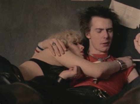 Punk Guys S Punk Sid And Nancy Female Hysteria I Hate Love Sex