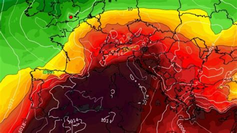 Urgent Warning For Irish Holidaymakers As Dozens Of Cities Abroad