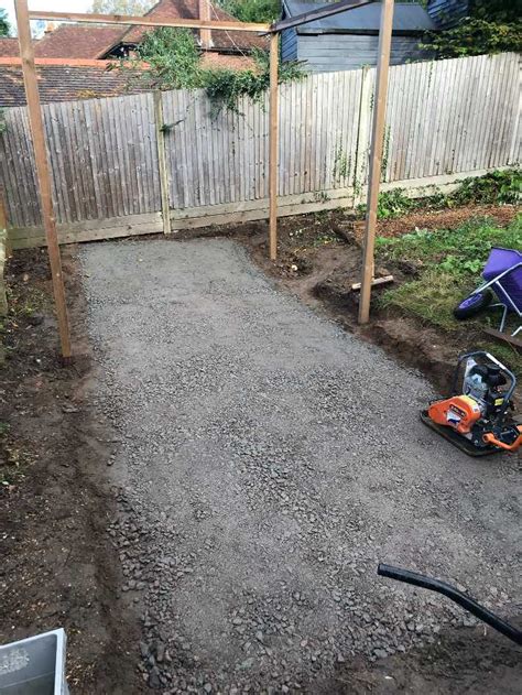 Building An Outdoor Putting Green DIY Style