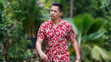 Hawaii Based Magnum P I Moves To Nbc