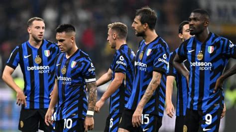 Classifiche a confronto 1 Juventus 7 Inter Sorride il Napoli c è