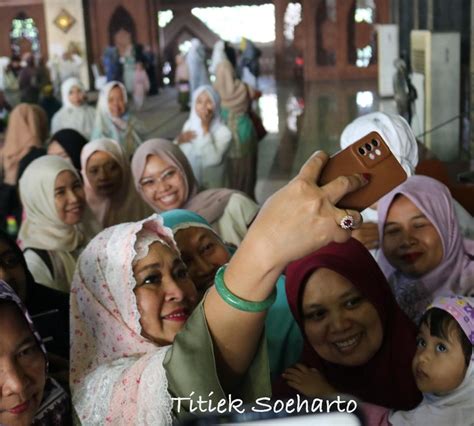 Portrait of Titiek Soeharto Celebrating Eid al-Adha, Performing Eid Prayer and Handing Over the ...