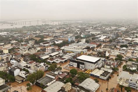 Porto Alegre A Capital Submersa Pelas Chuvas