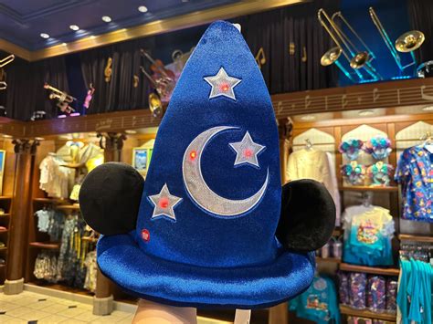 New Sorcerer Mickey Hat is Sure to D-Light! - MickeyBlog.com