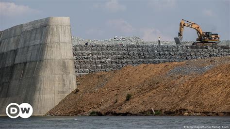 Mekong River threatened by dams, climate change – DW – 01/13/2020