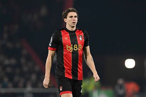 Report: PSG close in on €60m deal for Bournemouth star defender