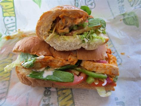 Review Subway Buffalo Chicken Sub Brand Eating