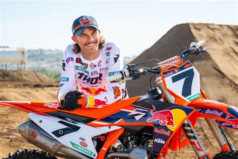 Red Bull Ktm Factory Team Revealed Dirtbike Rider