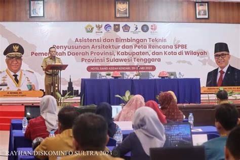 Asisten III Sukanto Toding Membuka Bimtek Penyusunan Arsitektur Dan