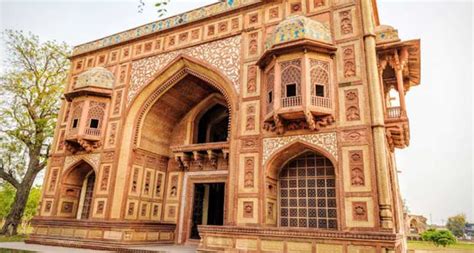 Taj Mahal Agra Great Akbar Tomb Overnight Tour From Delhi GetYourGuide